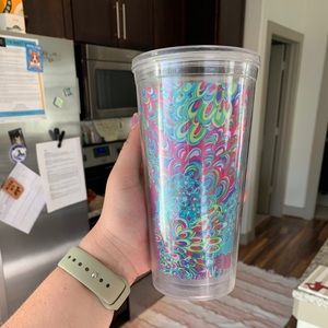 Lilly Lagoon Lilly Pulitzer tumbler cup